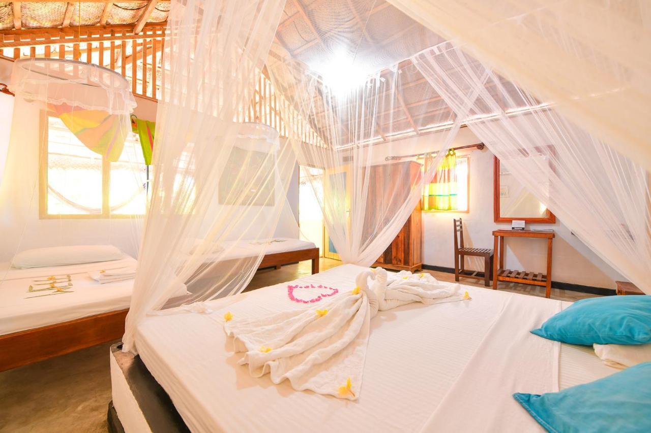 De Silva Wind Resort Kalpitiya - Kitesurfing School Sri Lanka ภายนอก รูปภาพ