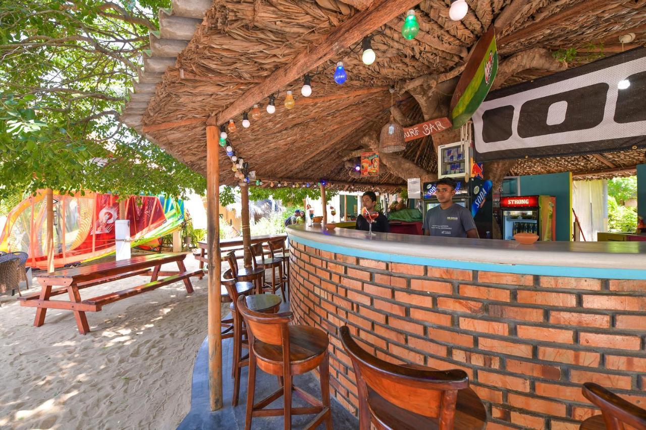 De Silva Wind Resort Kalpitiya - Kitesurfing School Sri Lanka ภายนอก รูปภาพ