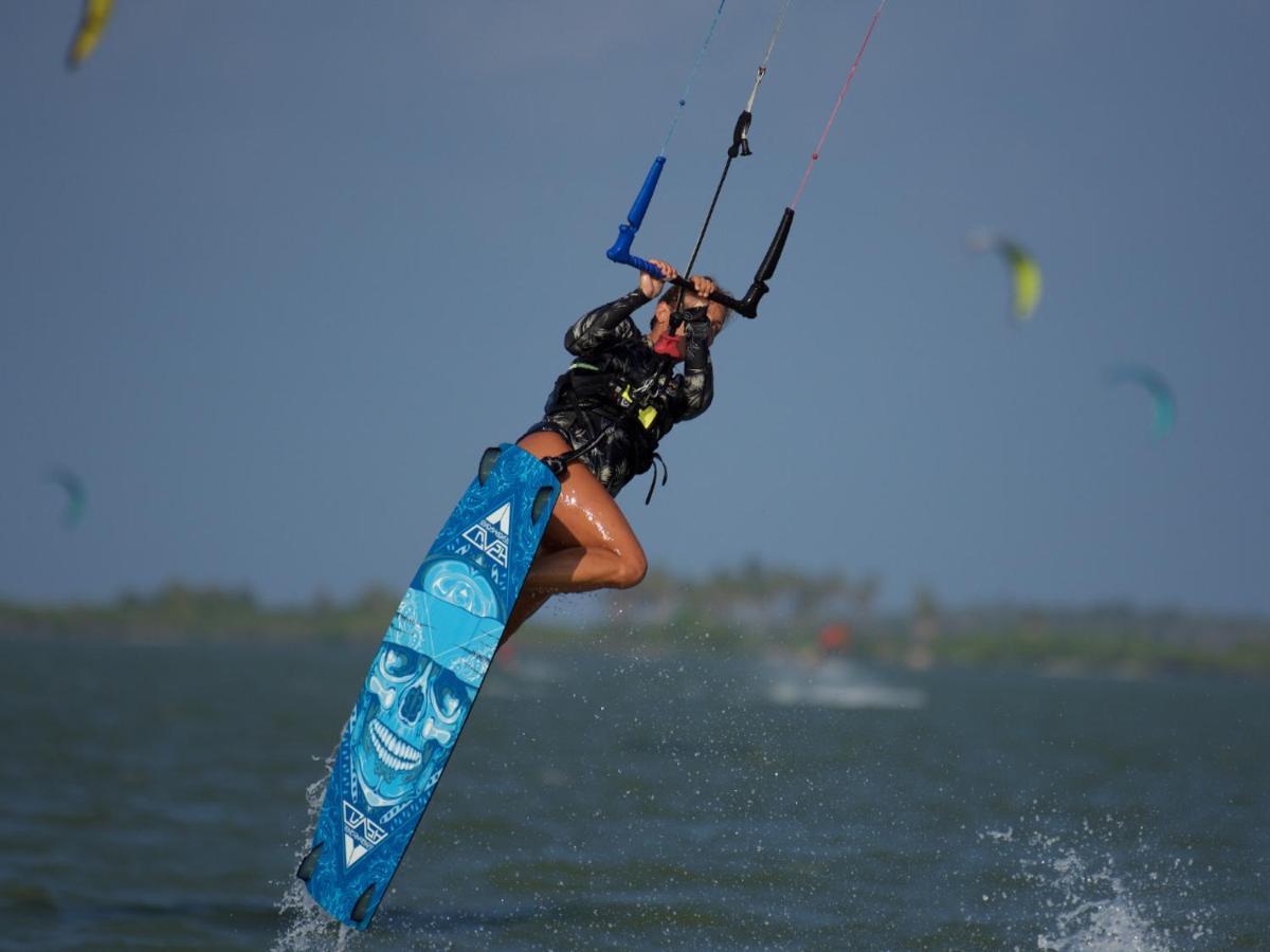 De Silva Wind Resort Kalpitiya - Kitesurfing School Sri Lanka ภายนอก รูปภาพ