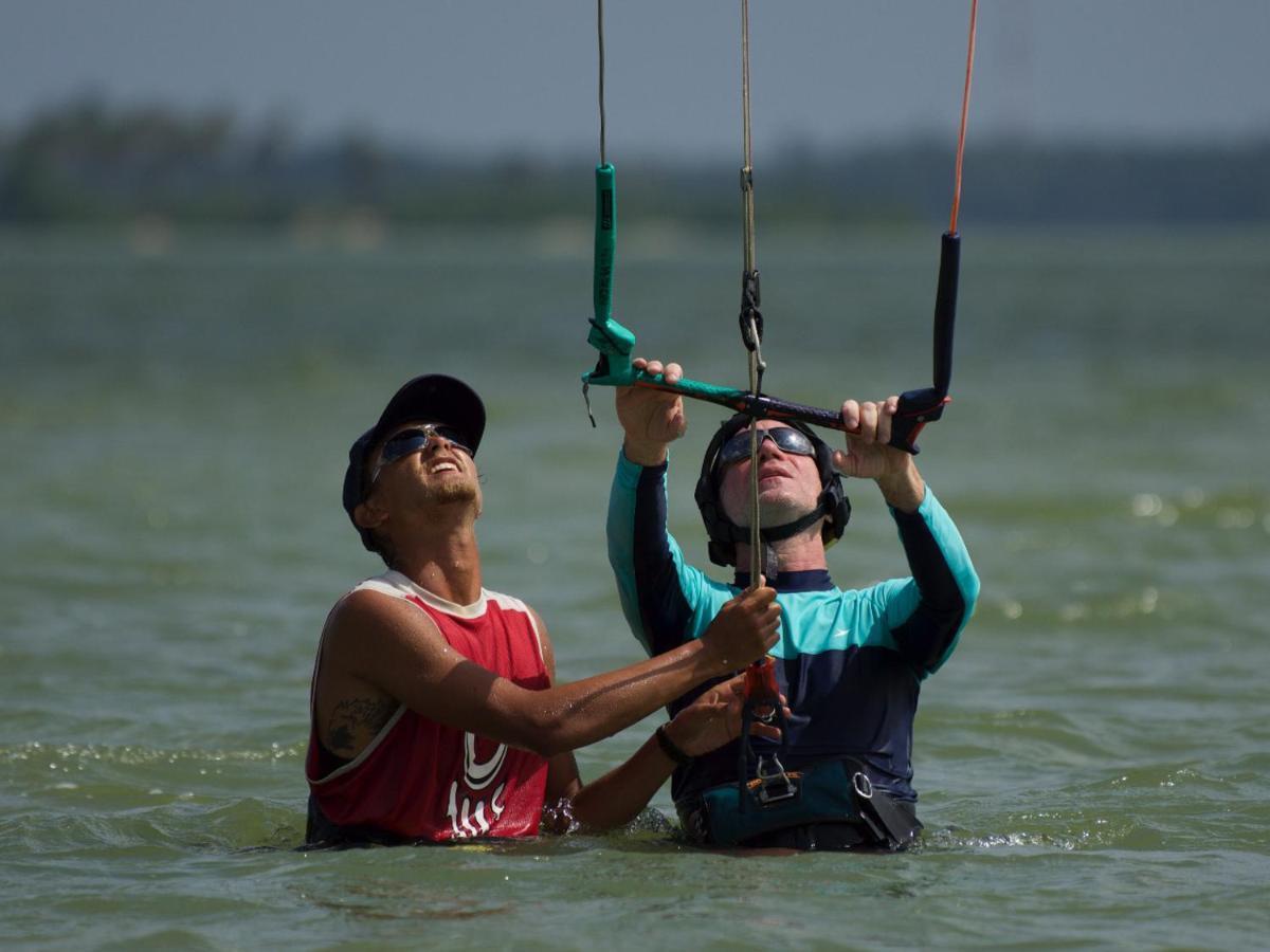 De Silva Wind Resort Kalpitiya - Kitesurfing School Sri Lanka ภายนอก รูปภาพ