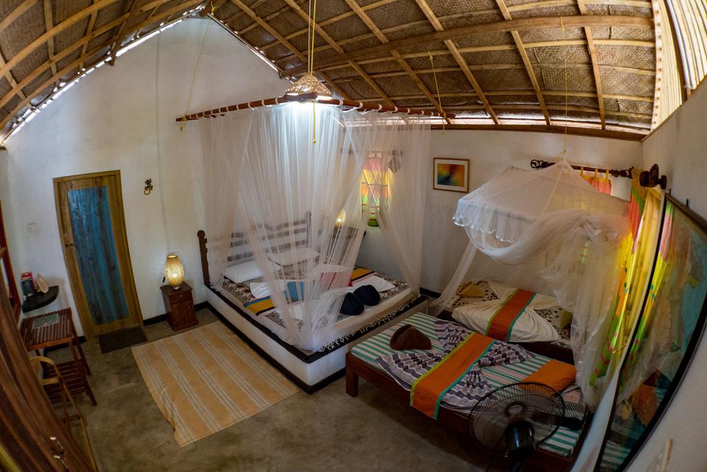 De Silva Wind Resort Kalpitiya - Kitesurfing School Sri Lanka ภายนอก รูปภาพ
